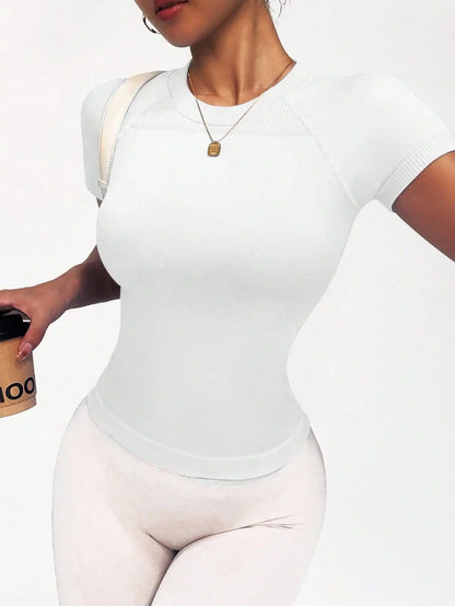 breathable, highly elastic, slimming, suitable for yoga and running.