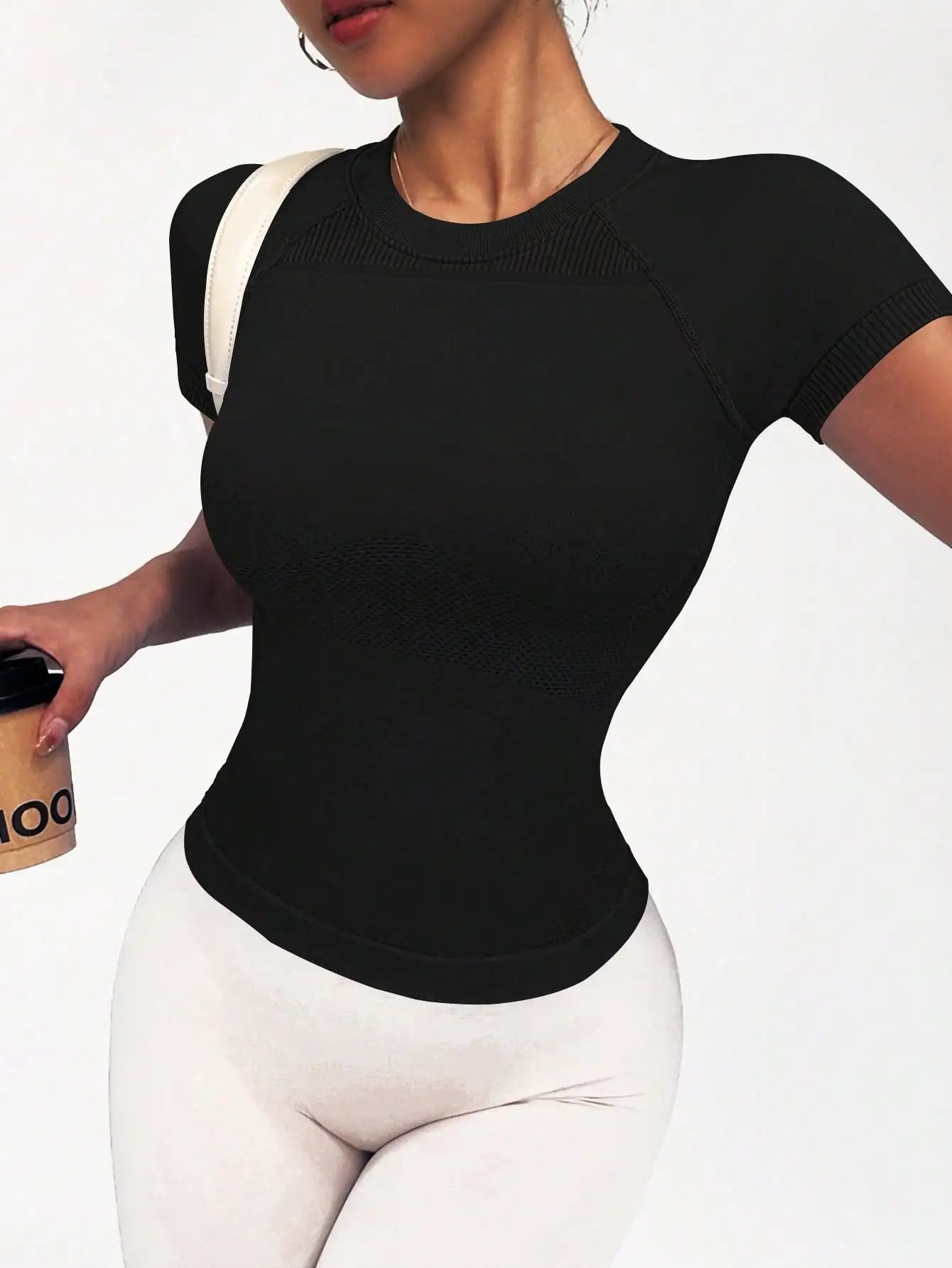 breathable, highly elastic, slimming, suitable for yoga and running.