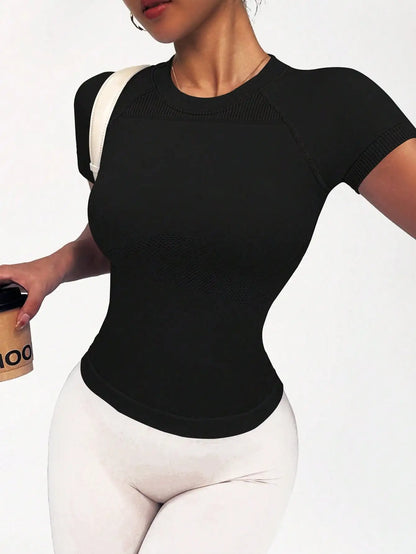 breathable, highly elastic, slimming, suitable for yoga and running.